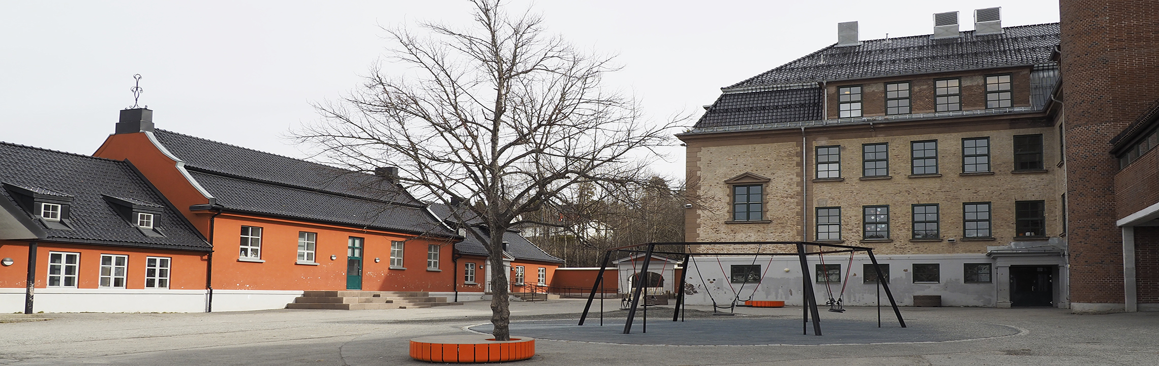 Greverud skole sett utenfra